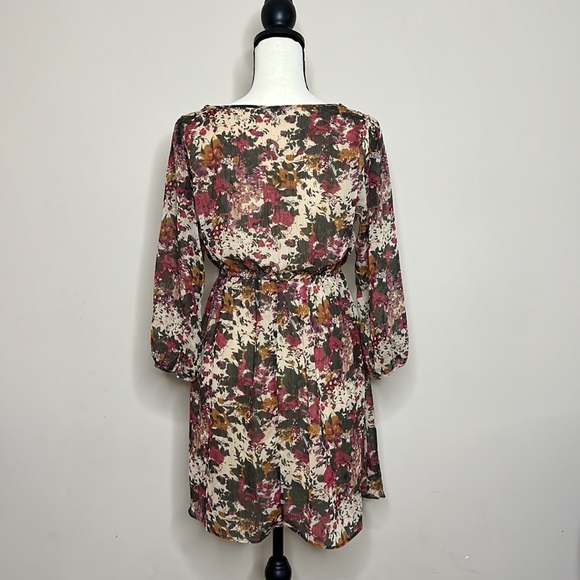 🍂 Lovely Floral Forever 21 Dress - Picture 6 of 10